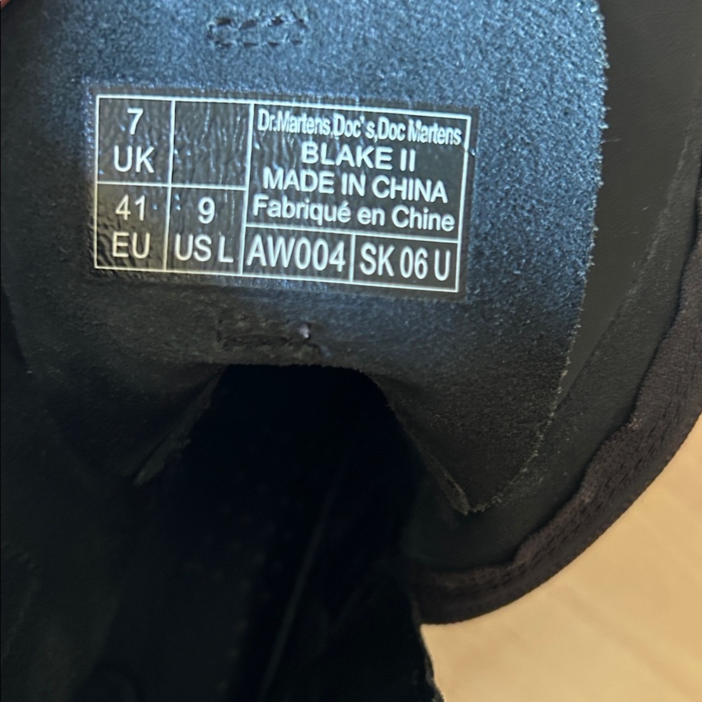 Dr. Martens Black Blake II - Picture 6 of 9
